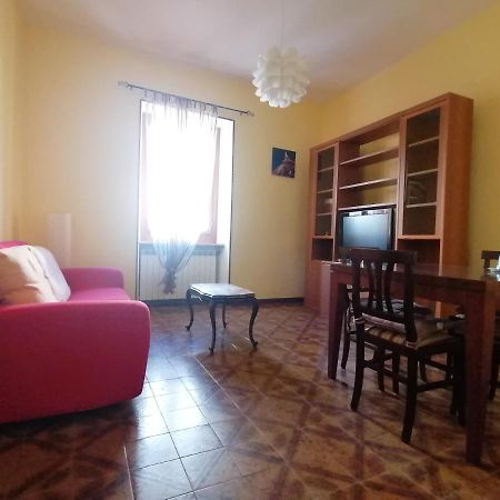Due Finestre Sul Cortile Hotel Novi Ligure Ngoại thất bức ảnh