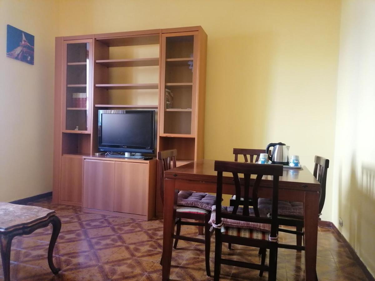 Due Finestre Sul Cortile Hotel Novi Ligure Ngoại thất bức ảnh