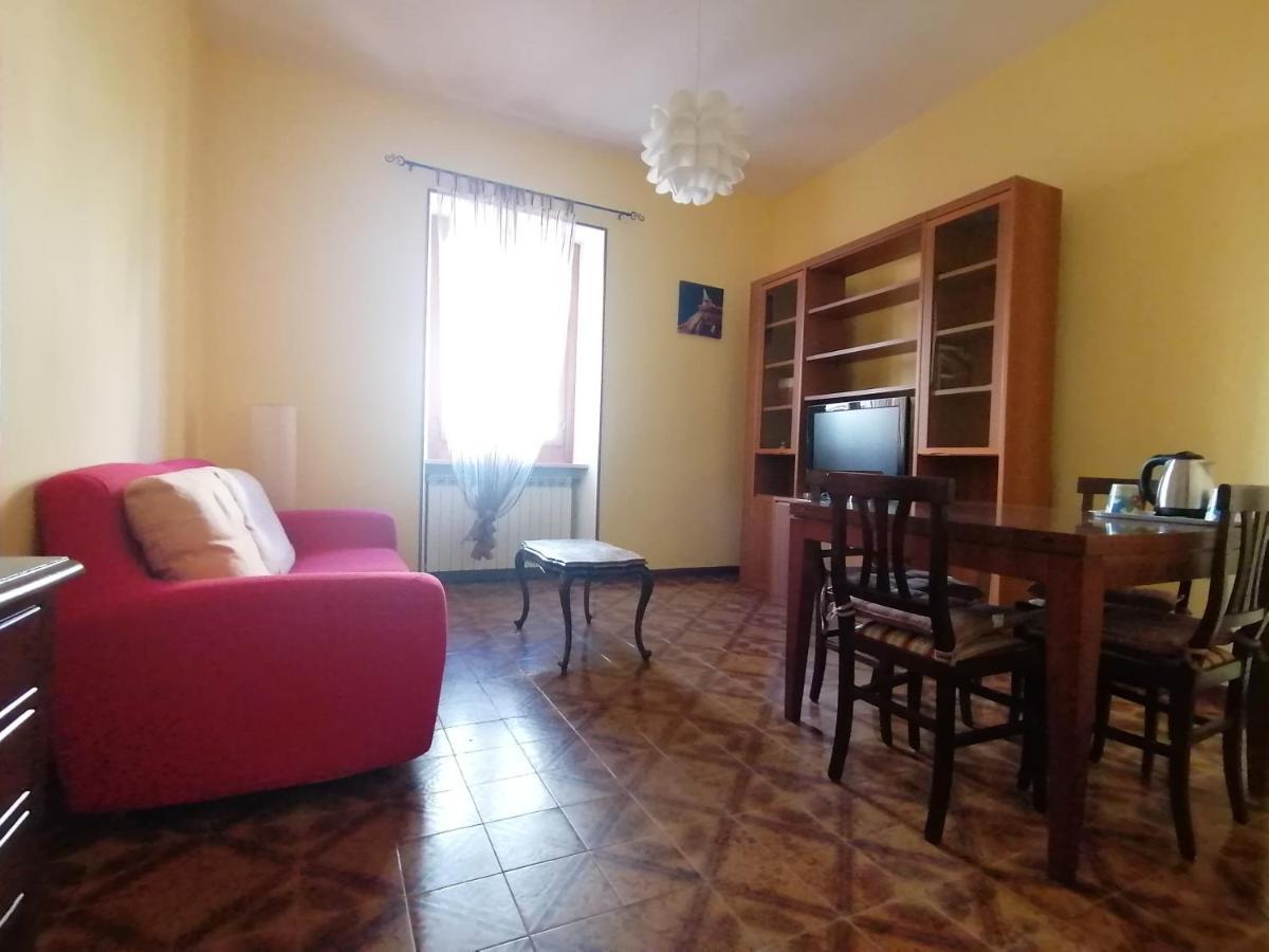 Due Finestre Sul Cortile Hotel Novi Ligure Ngoại thất bức ảnh