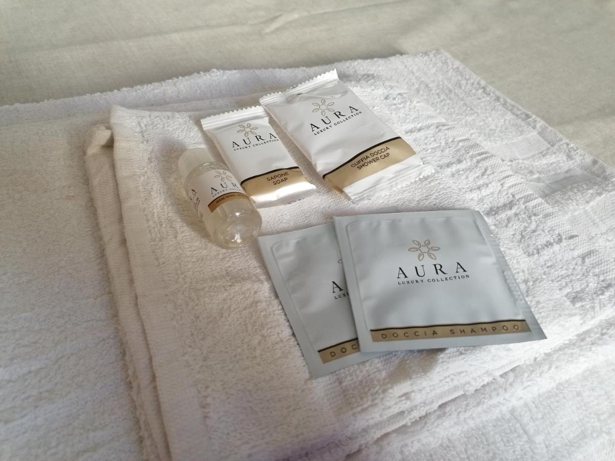 Due Finestre Sul Cortile Hotel Novi Ligure Ngoại thất bức ảnh