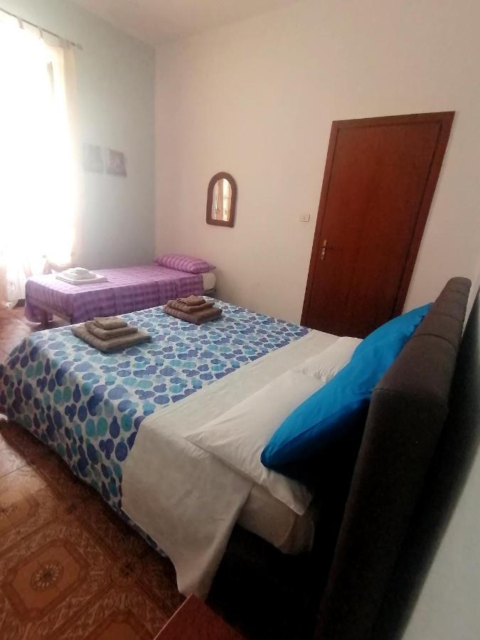Due Finestre Sul Cortile Hotel Novi Ligure Ngoại thất bức ảnh